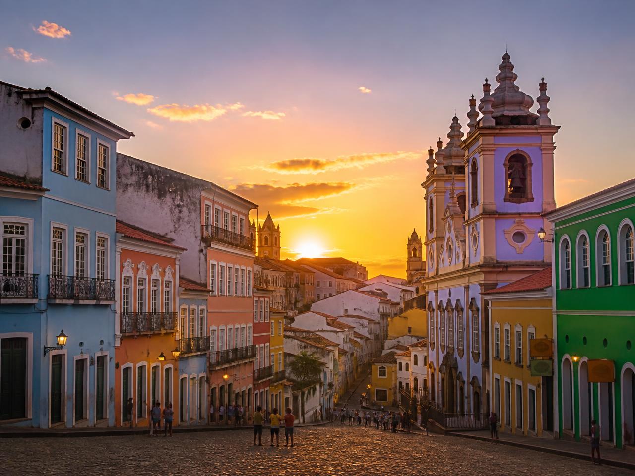 Centro Histórico e Praia do Jacaré